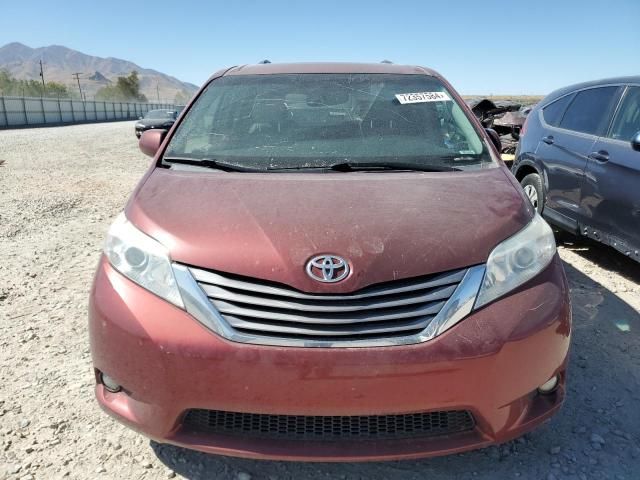 2015 Toyota Sienna XLE