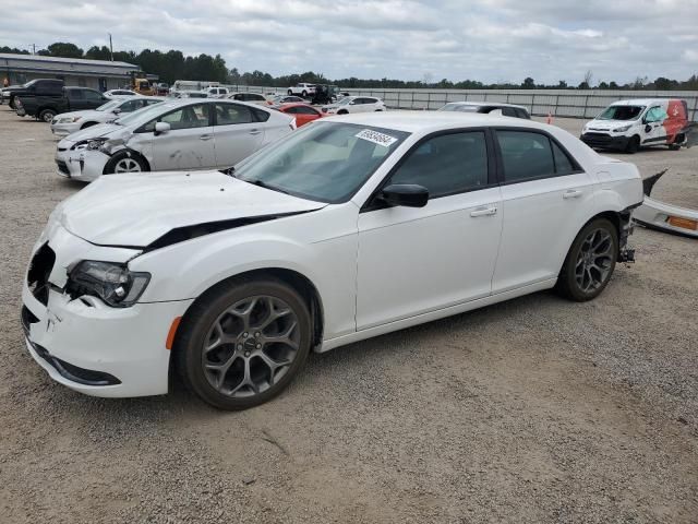 2018 Chrysler 300 Touring