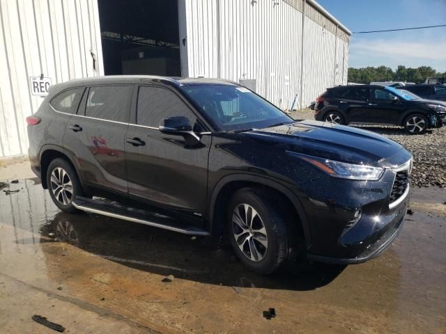 2020 Toyota Highlander Hybrid XLE