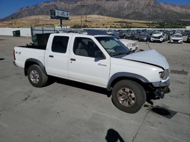 2000 Nissan Frontier Crew Cab XE