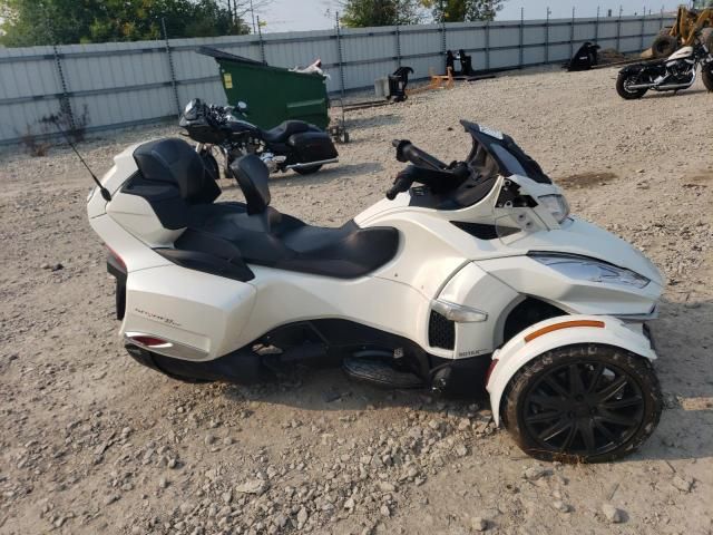 2016 Can-Am Spyder Roadster RT