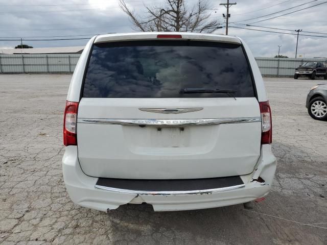 2014 Chrysler Town & Country Touring