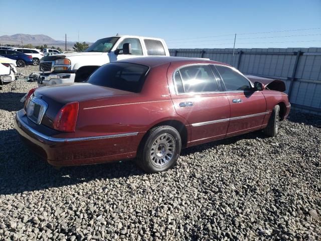 2001 Lincoln Town Car Executive