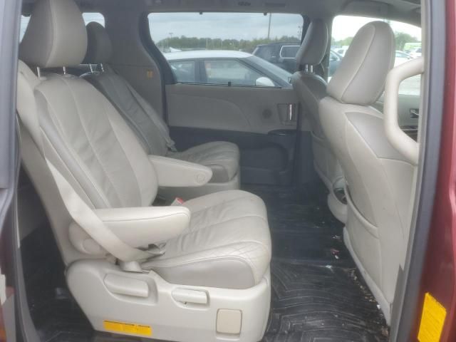 2011 Toyota Sienna XLE