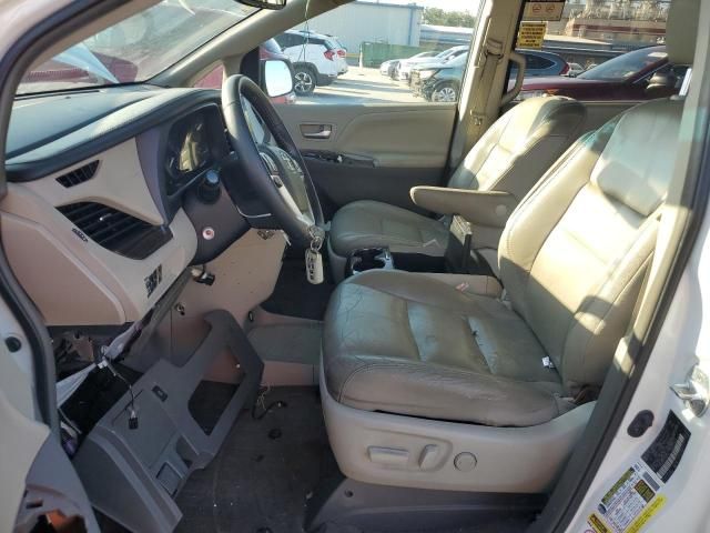 2015 Toyota Sienna XLE