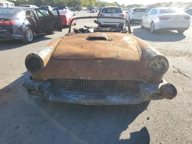 1957 Ford Thunderbird