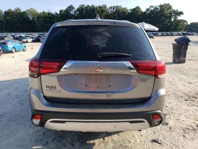 2020 Mitsubishi Outlander SE