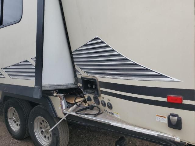 2019 Winnebago Camper