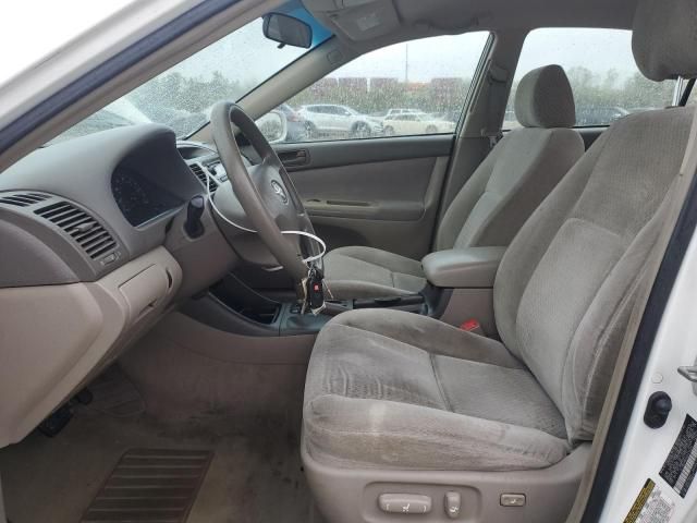 2004 Toyota Camry LE