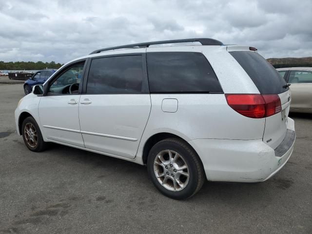 2005 Toyota Sienna XLE