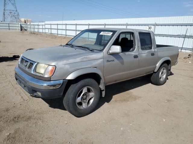 2000 Nissan Frontier Crew Cab XE