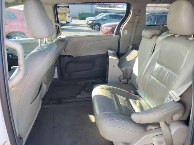 2015 Toyota Sienna XLE