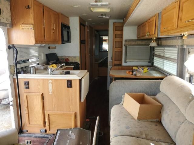 2003 Winnebago Motorhome