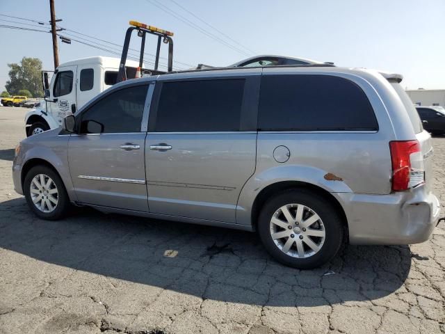 2016 Chrysler Town & Country Touring