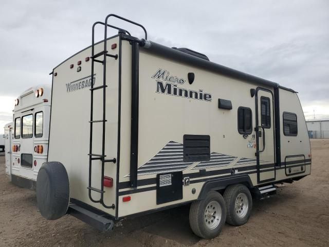 2019 Winnebago Camper