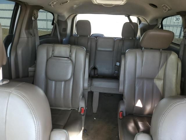 2014 Chrysler Town & Country Touring