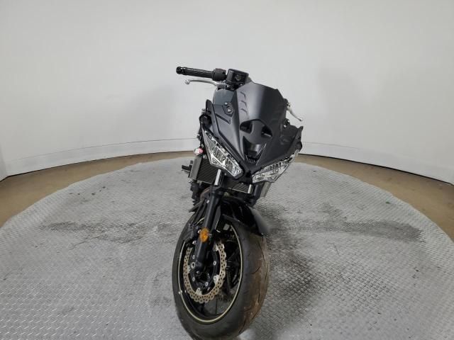 2024 Kawasaki EX650 P