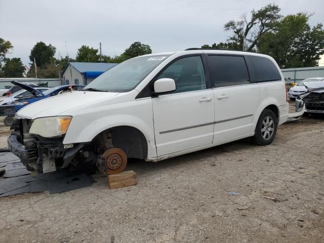 2010 Chrysler Town & Country Touring