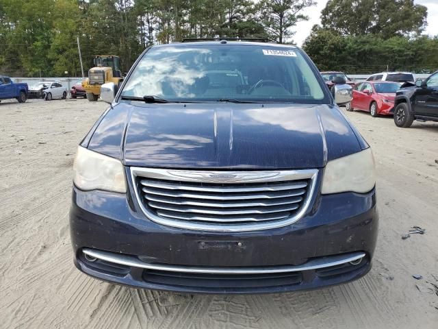 2011 Chrysler Town & Country Touring L