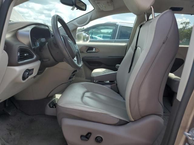 2017 Chrysler Pacifica Touring L