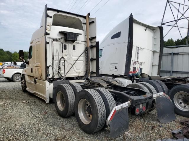 2016 Freightliner Cascadia 125