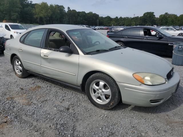 2005 Ford Taurus SE