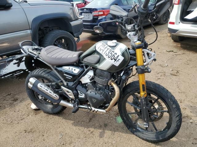 2024 Triumph 2024 Triumph Motorcycle Scrambler 400 X