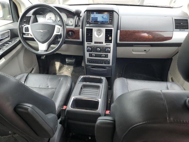 2010 Chrysler Town & Country Touring Plus