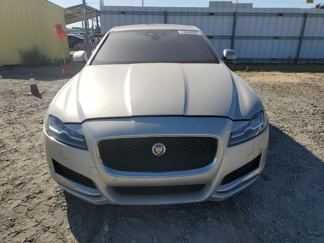 2016 Jaguar XF Prestige