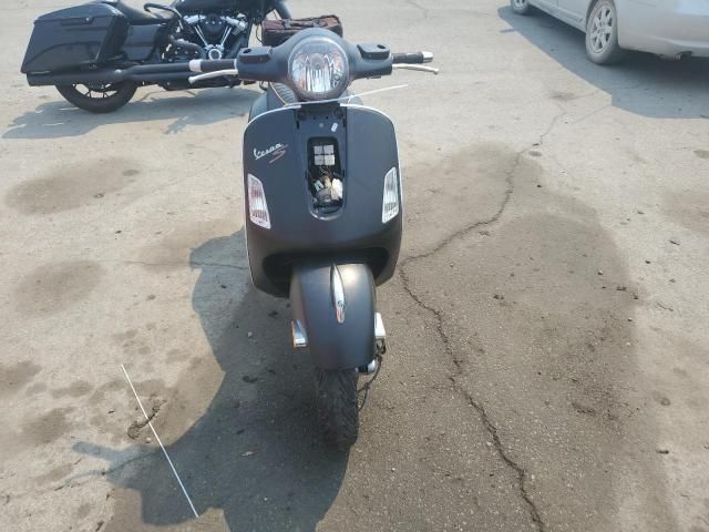 2014 Vespa GTS 300 Super