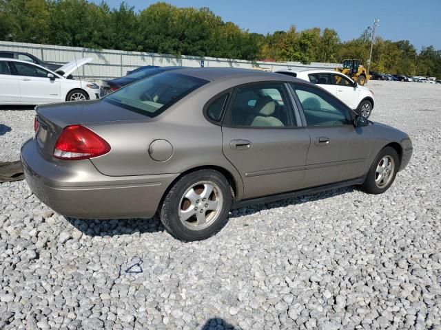 2005 Ford Taurus SE