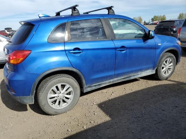 2019 Mitsubishi RVR SE