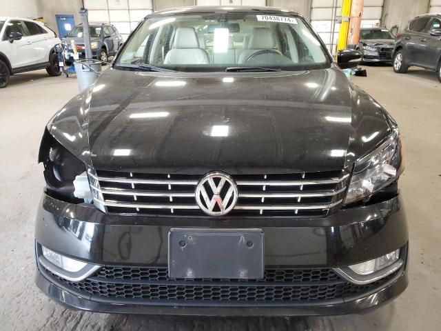 2015 Volkswagen Passat SEL