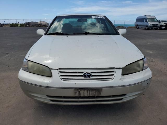 1999 Toyota Camry LE