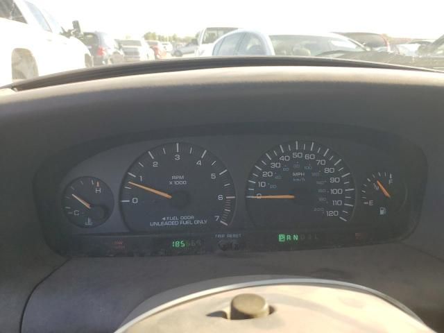 2000 Chrysler Town & Country LX