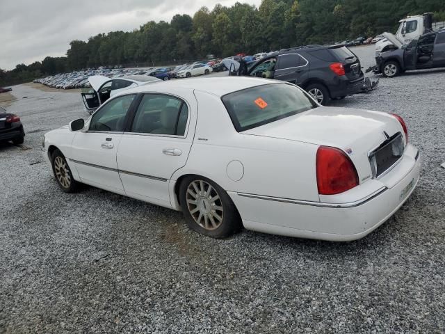 2006 Lincoln Town Car Signature