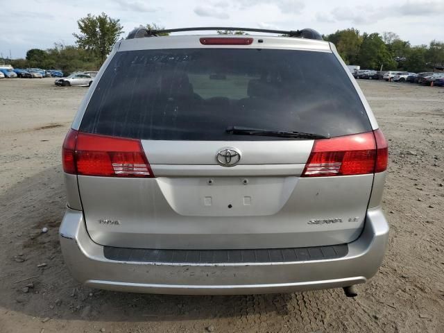 2004 Toyota Sienna CE