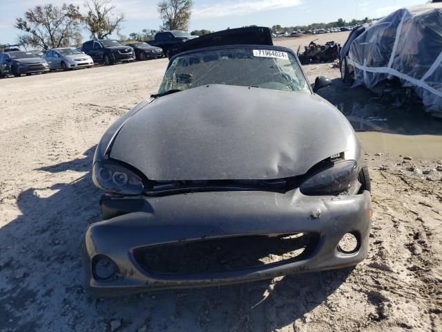 2000 Mazda MX-5 Miata Base