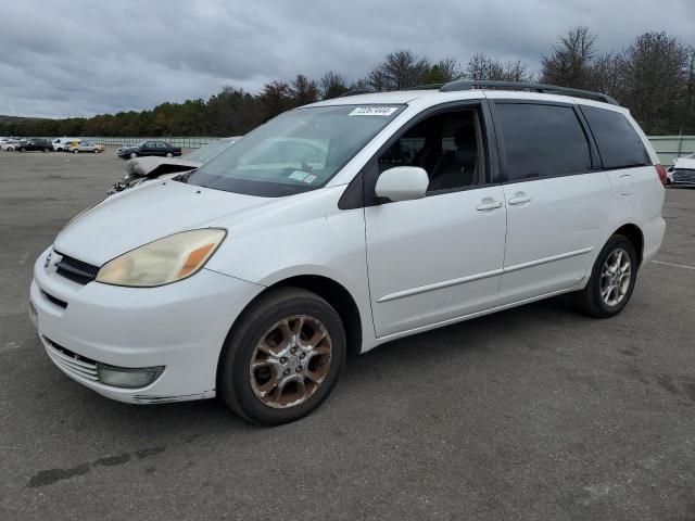 2005 Toyota Sienna XLE