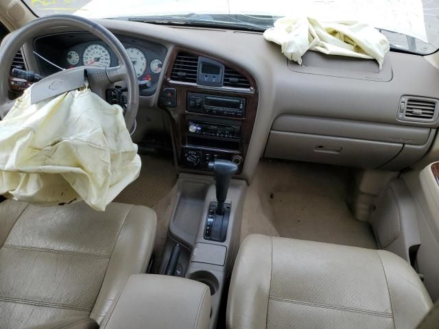 2001 Nissan Pathfinder LE