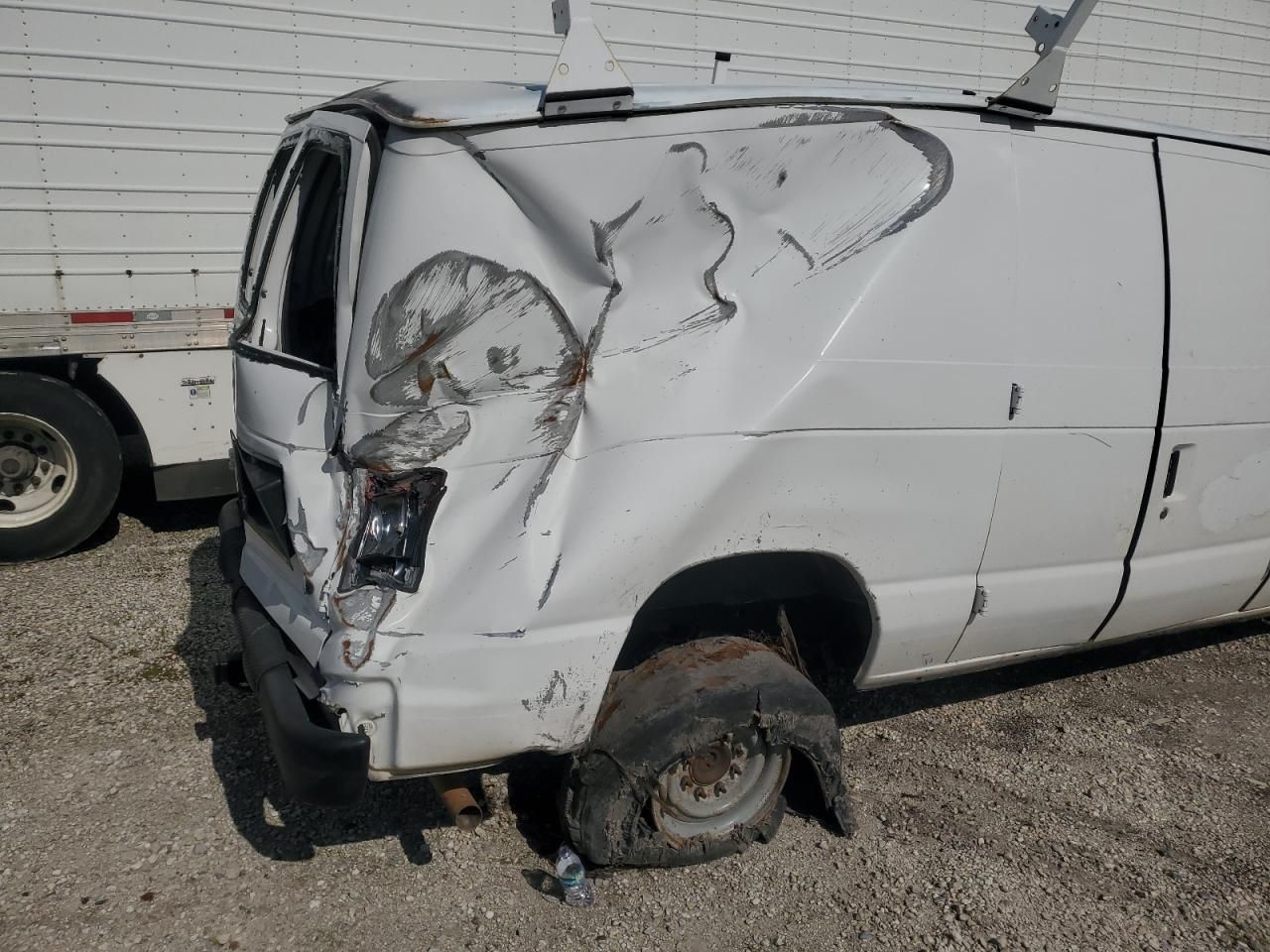 2007 Ford Econoline E150 van
