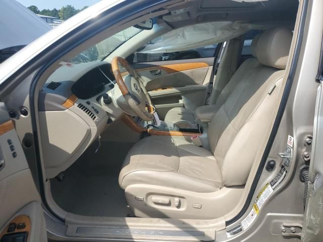 2005 Toyota Avalon XL