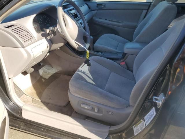 2004 Toyota Camry LE