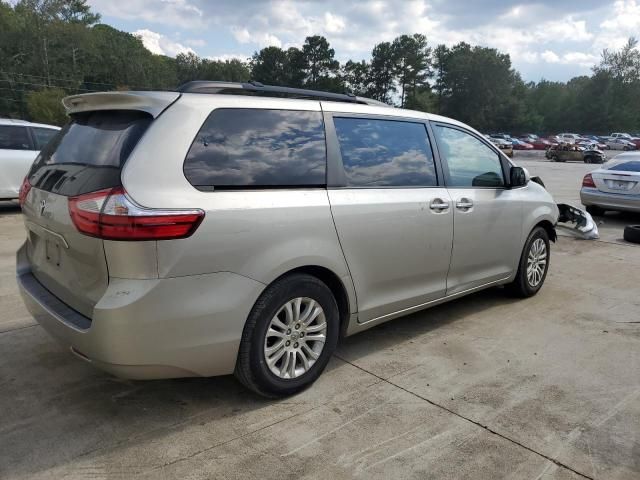 2015 Toyota Sienna XLE