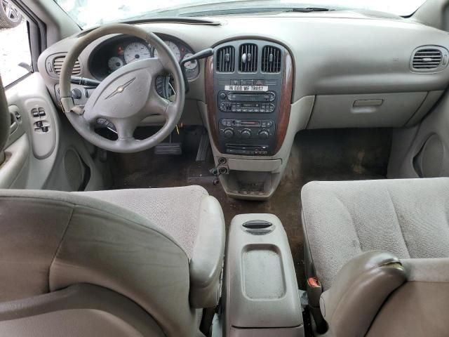 2003 Chrysler Town & Country EX