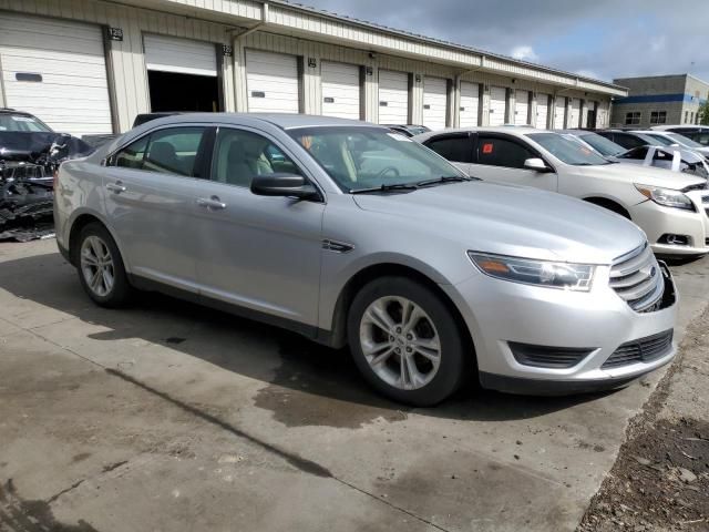 2015 Ford Taurus SE