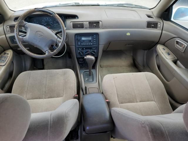 1999 Toyota Camry LE