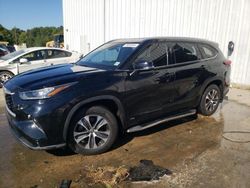 Toyota salvage cars for sale: 2020 Toyota Highlander Hybrid XLE