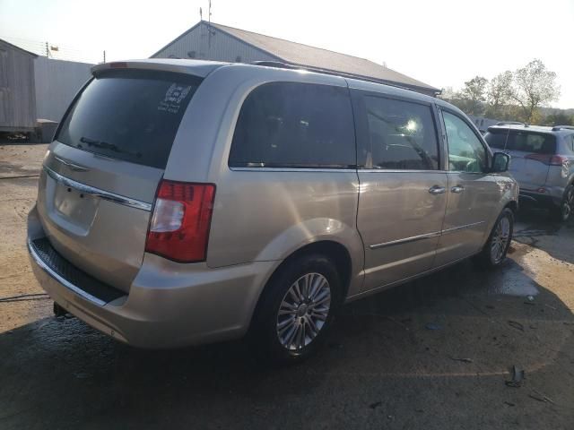 2013 Chrysler Town & Country Touring L