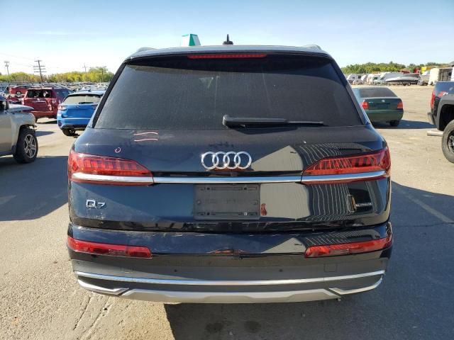 2020 Audi Q7 Premium Plus